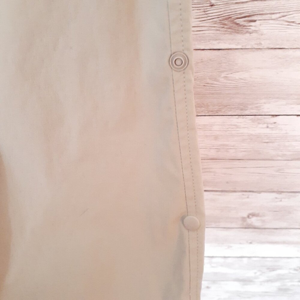 Eddie Bauer Womens Pants Size 6 Stretch Snap Leg Mesh Pockets Beige 95 - Picture 2 of 6